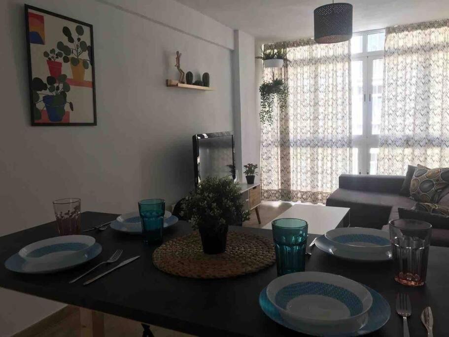 Ideal Apartamento En El Barrio De Las Delicias Malaga Zewnętrze zdjęcie
